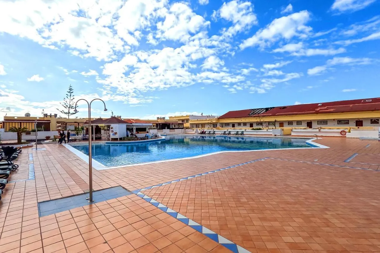 Holiday home Beautiful Spacious 1 Bedroom Apartment With A Pool, Marina Palace 608 Playa Paraiso  Spain