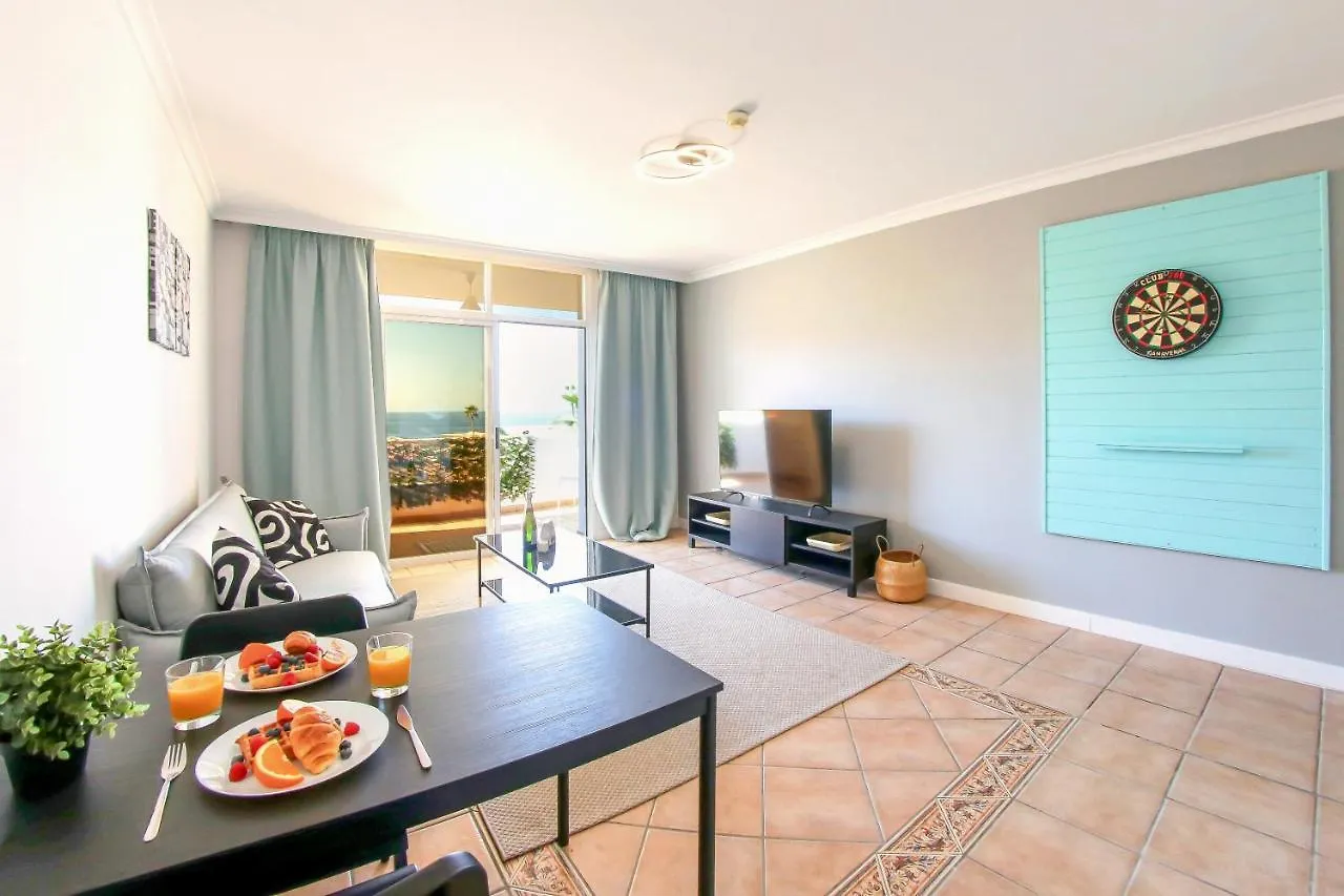 Beautiful Spacious 1 Bedroom Apartment With A Pool, Marina Palace 608 Playa Paraiso  Spain
