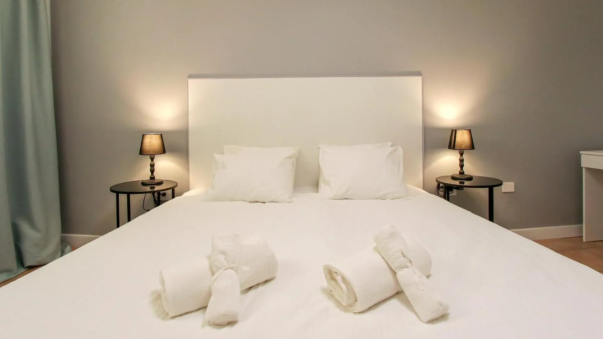 Beautiful Spacious 1 Bedroom Apartment With A Pool, Marina Palace 608 Playa Paraiso